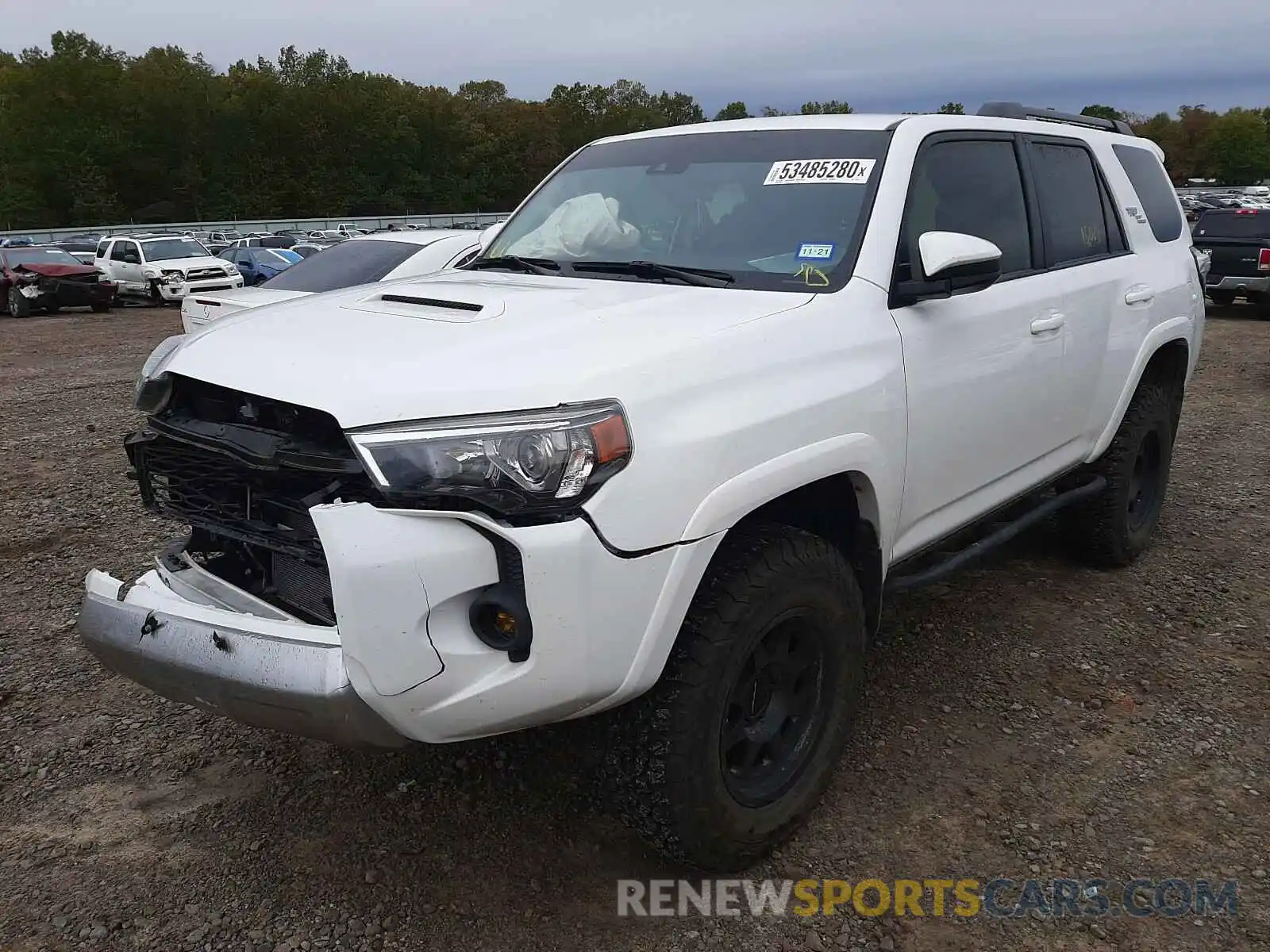 2 Photograph of a damaged car JTEBU5JR3L5751457 TOYOTA 4RUNNER 2020