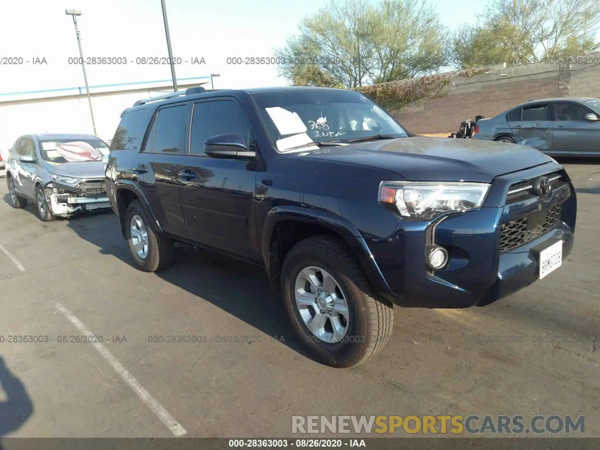 1 Photograph of a damaged car JTEBU5JR3L5752124 TOYOTA 4RUNNER 2020