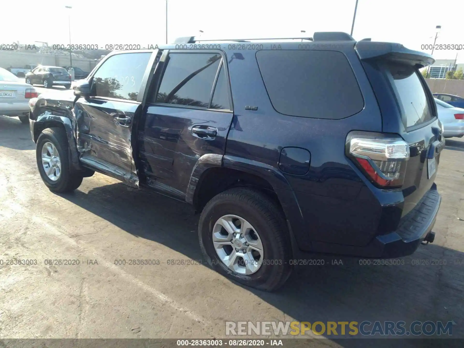 3 Photograph of a damaged car JTEBU5JR3L5752124 TOYOTA 4RUNNER 2020