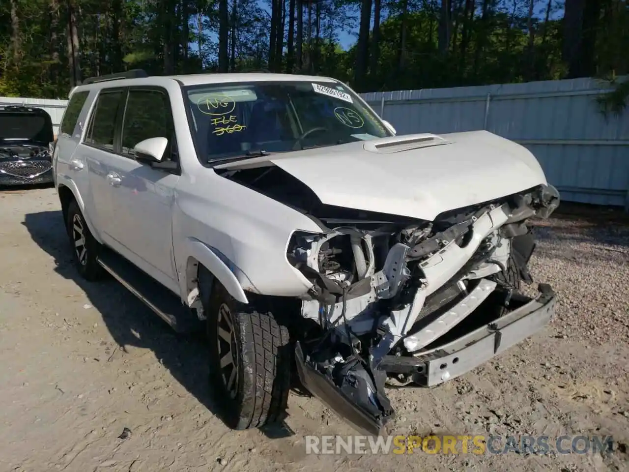 1 Photograph of a damaged car JTEBU5JR3L5754066 TOYOTA 4RUNNER 2020