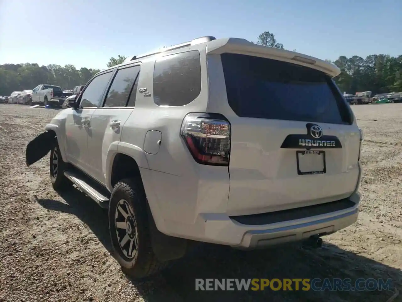 3 Photograph of a damaged car JTEBU5JR3L5754066 TOYOTA 4RUNNER 2020