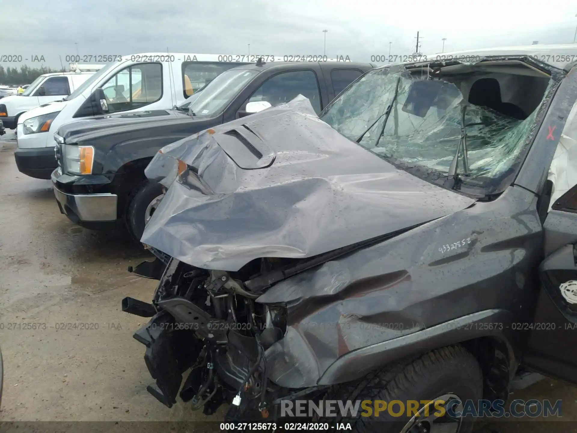 6 Photograph of a damaged car JTEBU5JR3L5754259 TOYOTA 4RUNNER 2020