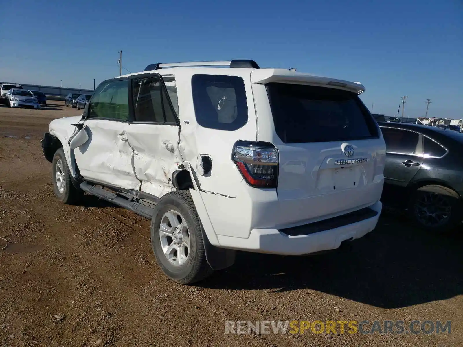 3 Photograph of a damaged car JTEBU5JR3L5765911 TOYOTA 4RUNNER 2020