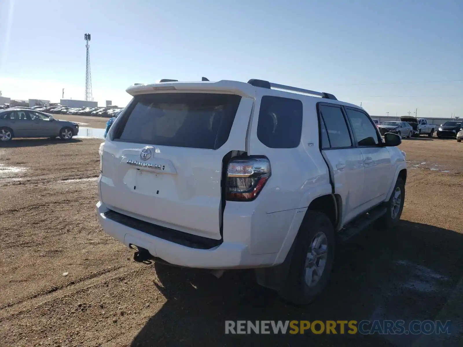 4 Photograph of a damaged car JTEBU5JR3L5765911 TOYOTA 4RUNNER 2020