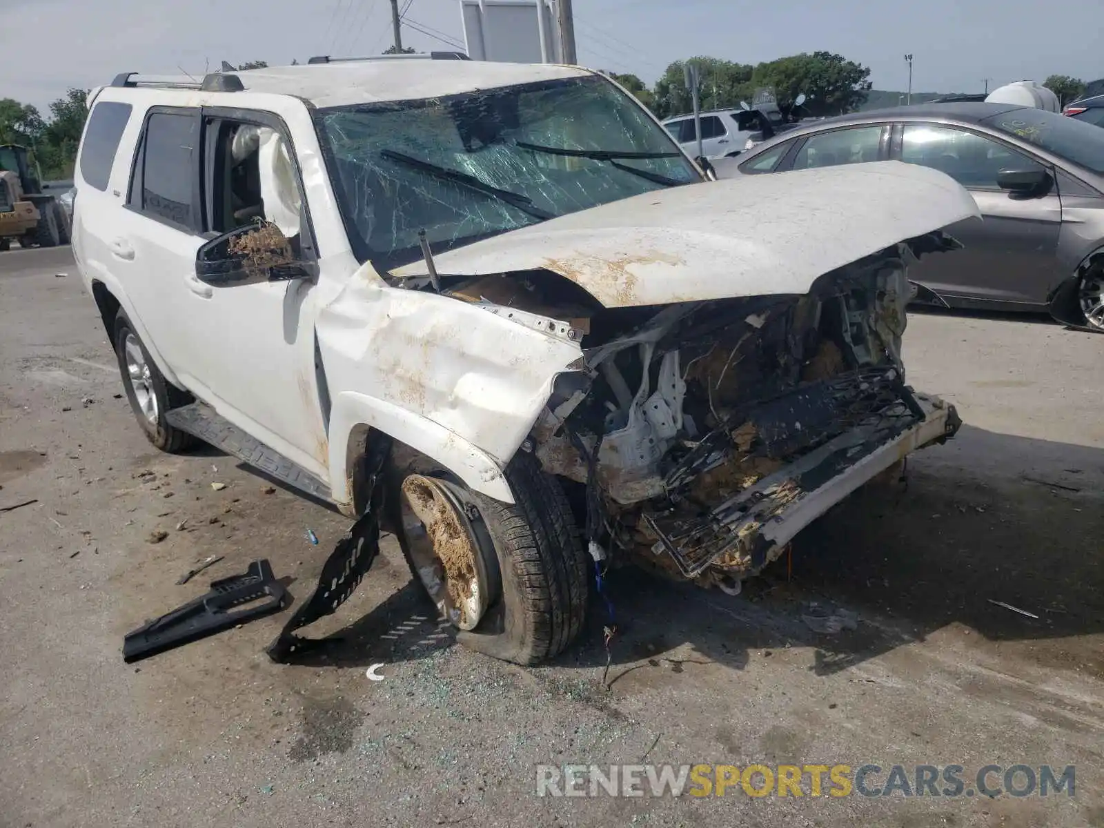 1 Photograph of a damaged car JTEBU5JR3L5768999 TOYOTA 4RUNNER 2020