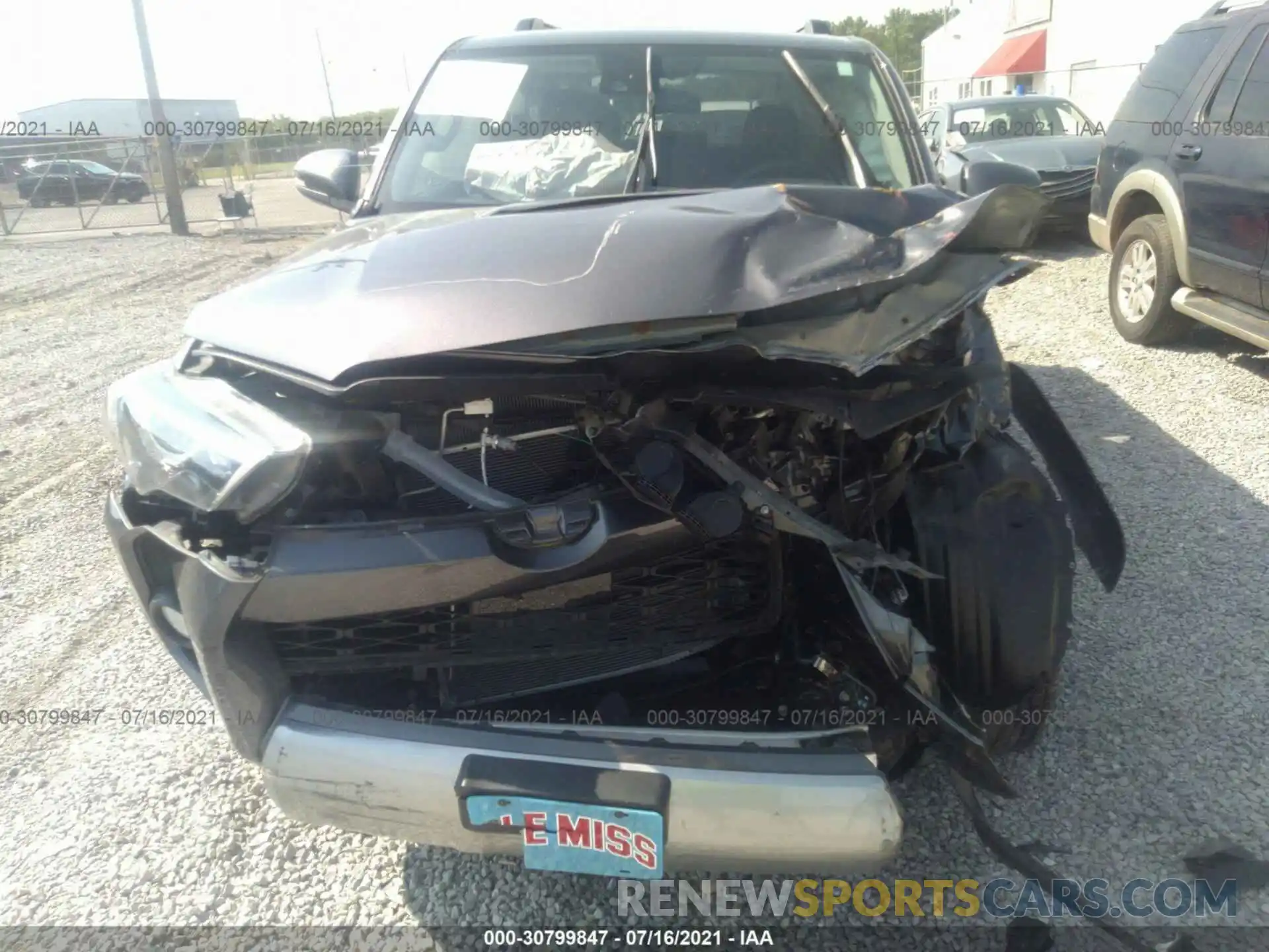 6 Photograph of a damaged car JTEBU5JR3L5771157 TOYOTA 4RUNNER 2020