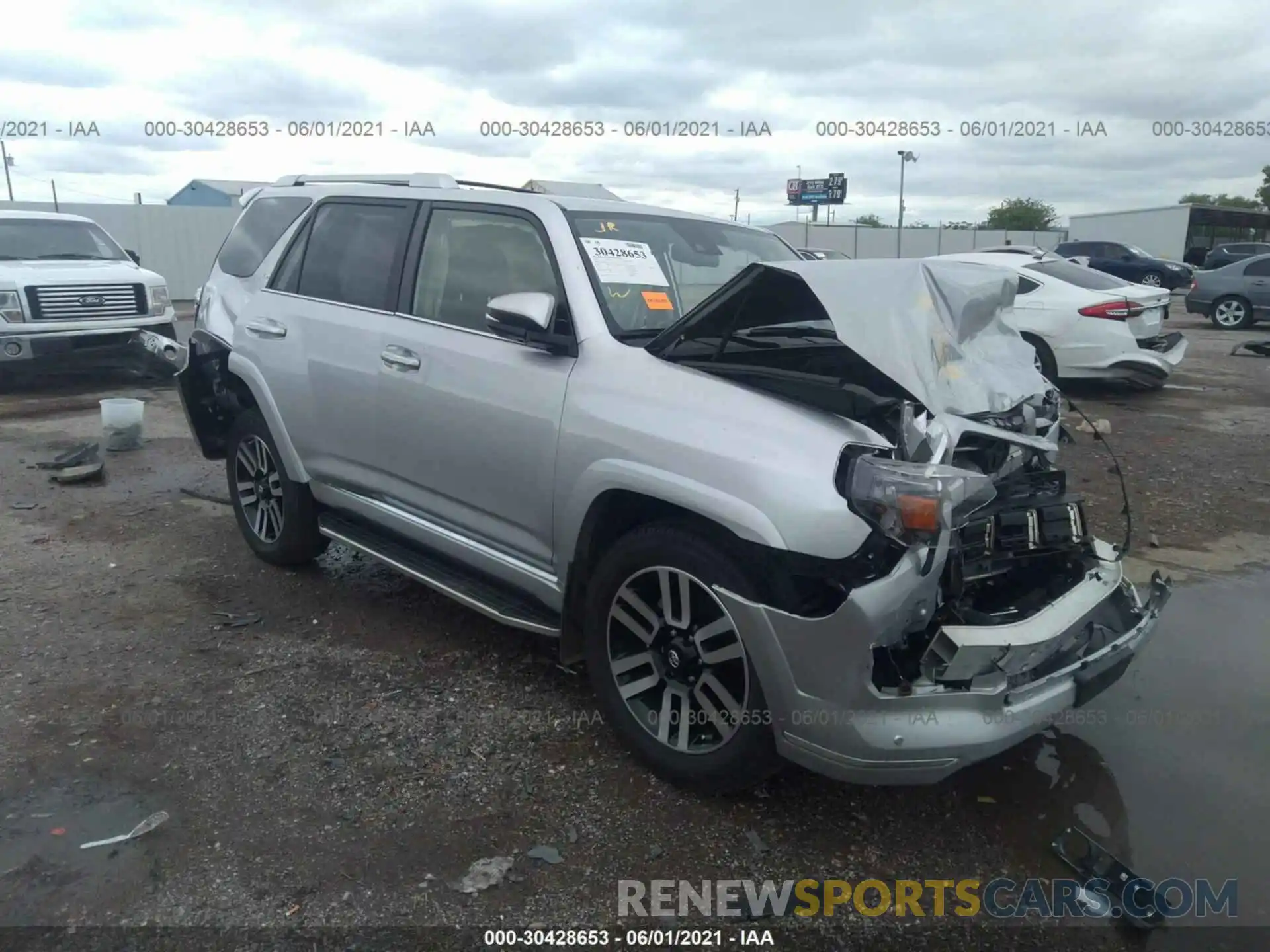 1 Photograph of a damaged car JTEBU5JR3L5773104 TOYOTA 4RUNNER 2020