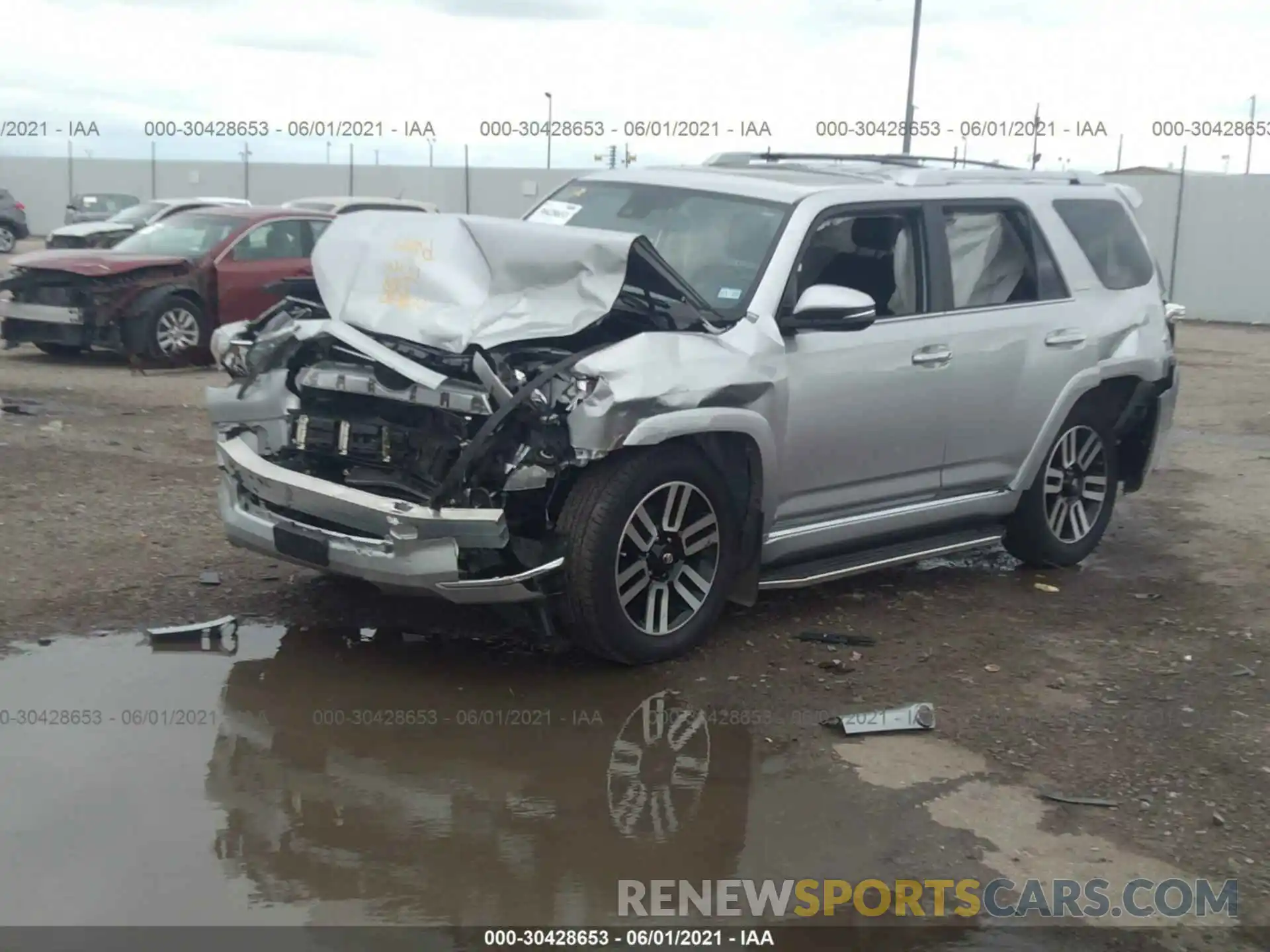 2 Photograph of a damaged car JTEBU5JR3L5773104 TOYOTA 4RUNNER 2020