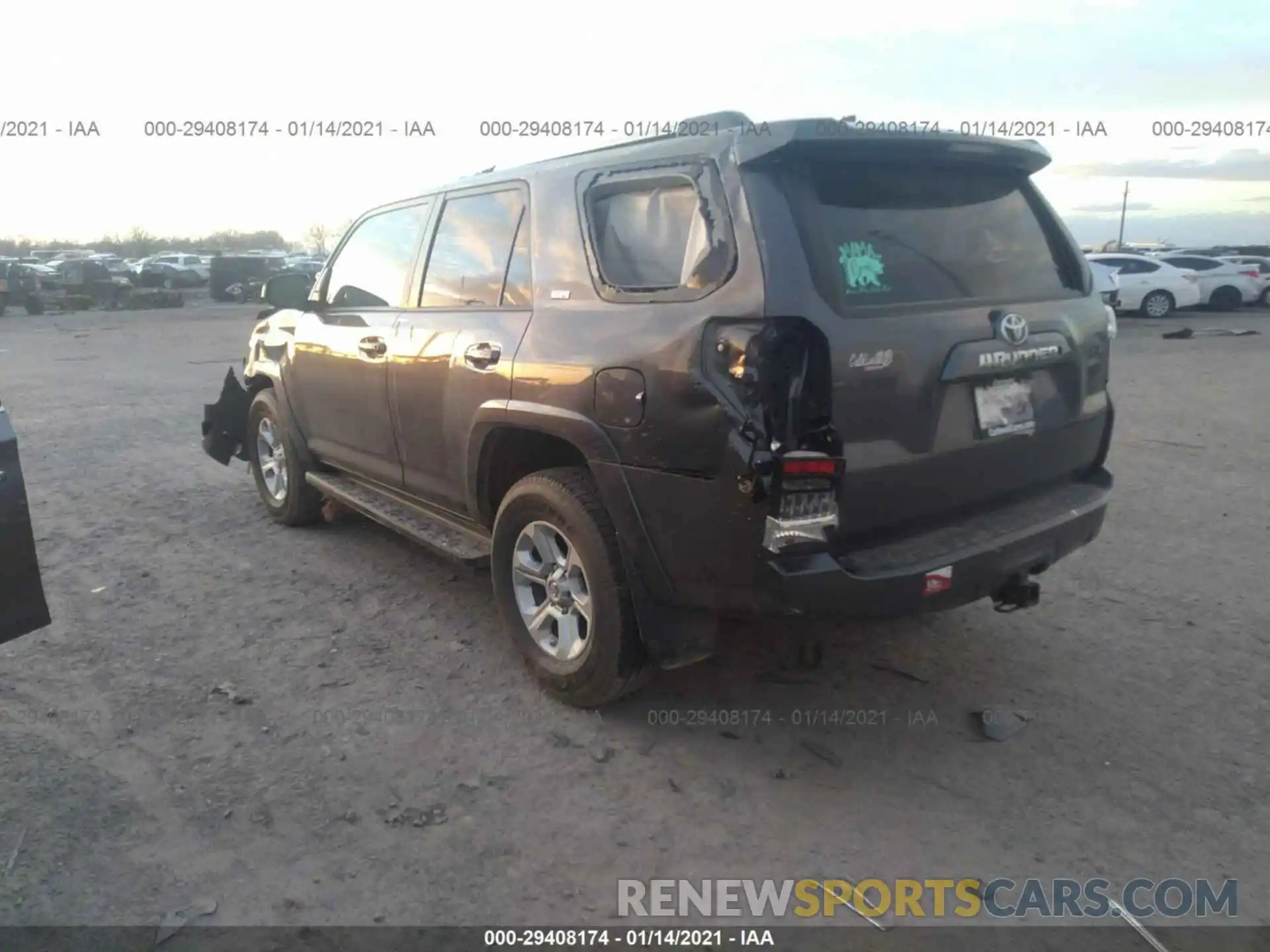 3 Photograph of a damaged car JTEBU5JR3L5775418 TOYOTA 4RUNNER 2020