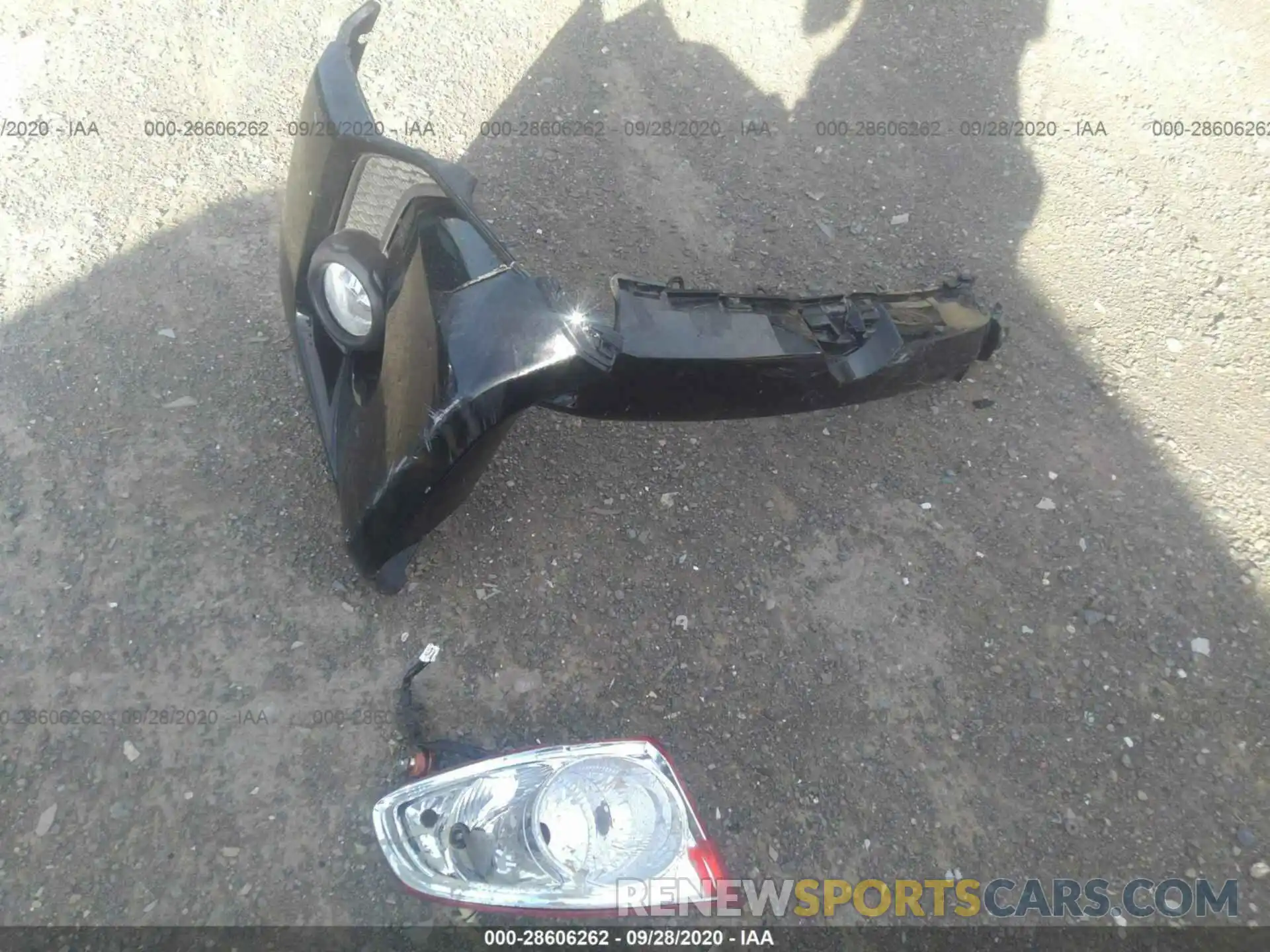 11 Фотография поврежденного автомобиля JTEBU5JR3L5777864 TOYOTA 4RUNNER 2020