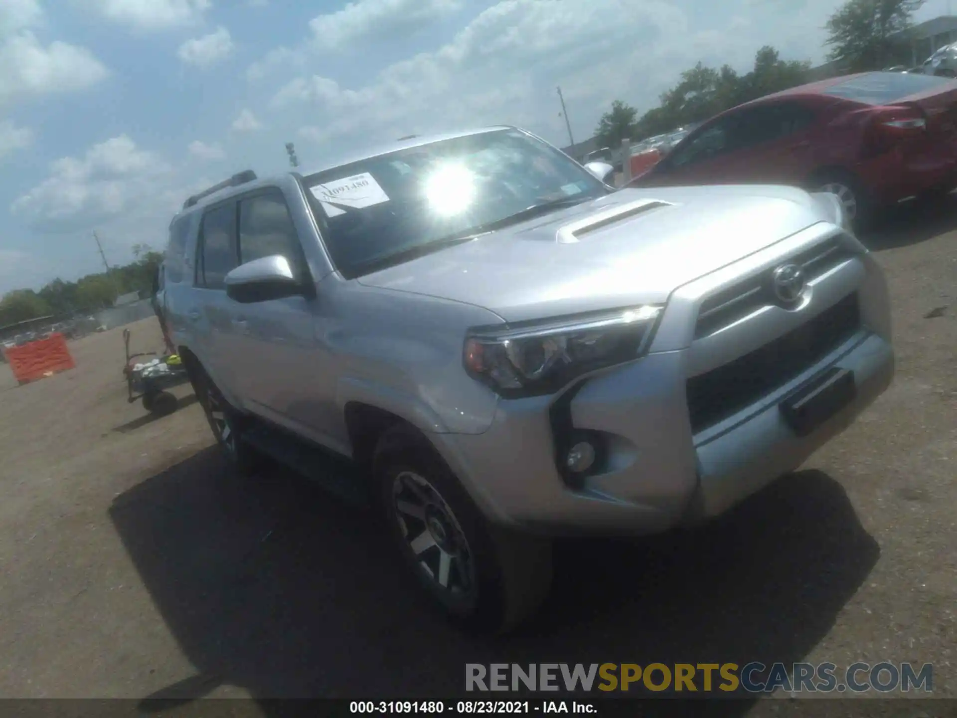 1 Photograph of a damaged car JTEBU5JR3L5781283 TOYOTA 4RUNNER 2020