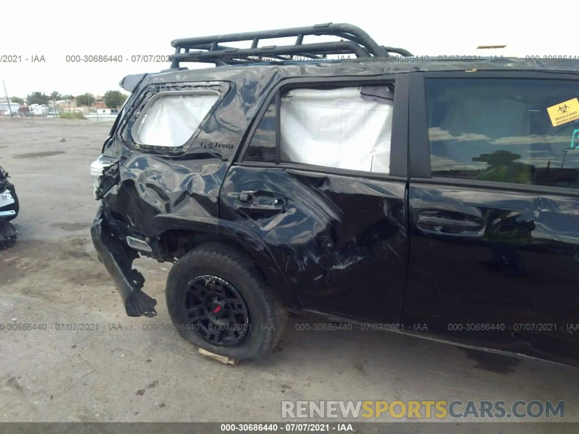 6 Photograph of a damaged car JTEBU5JR3L5781414 TOYOTA 4RUNNER 2020