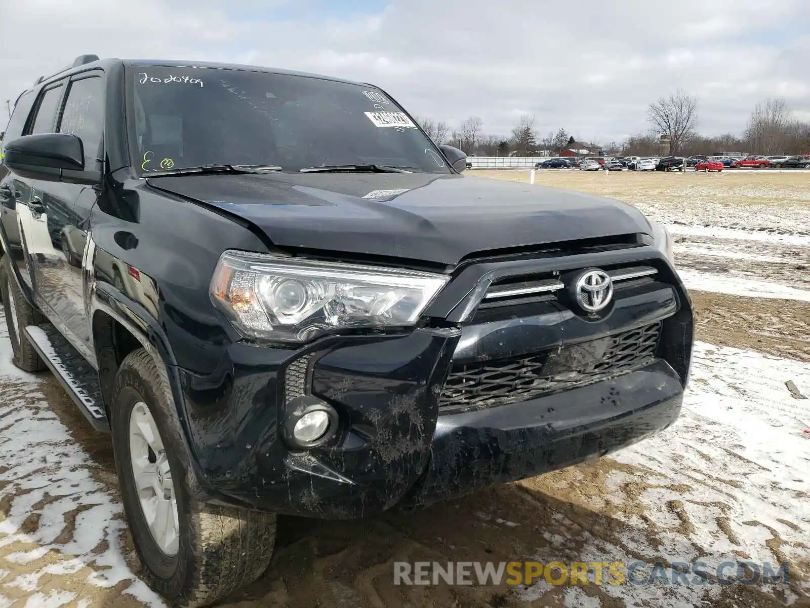 9 Photograph of a damaged car JTEBU5JR3L5785737 TOYOTA 4RUNNER 2020