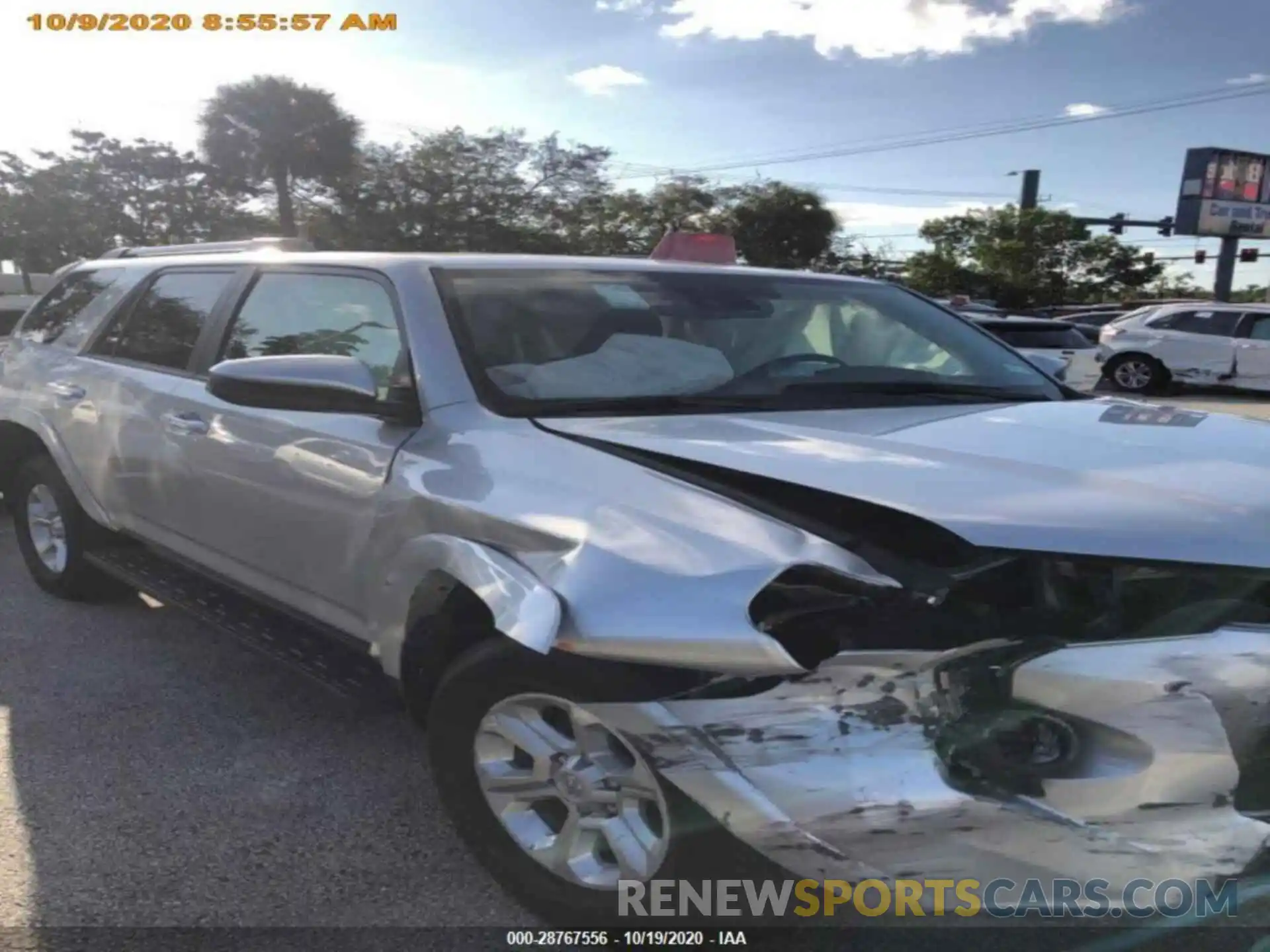 14 Photograph of a damaged car JTEBU5JR3L5785902 TOYOTA 4RUNNER 2020