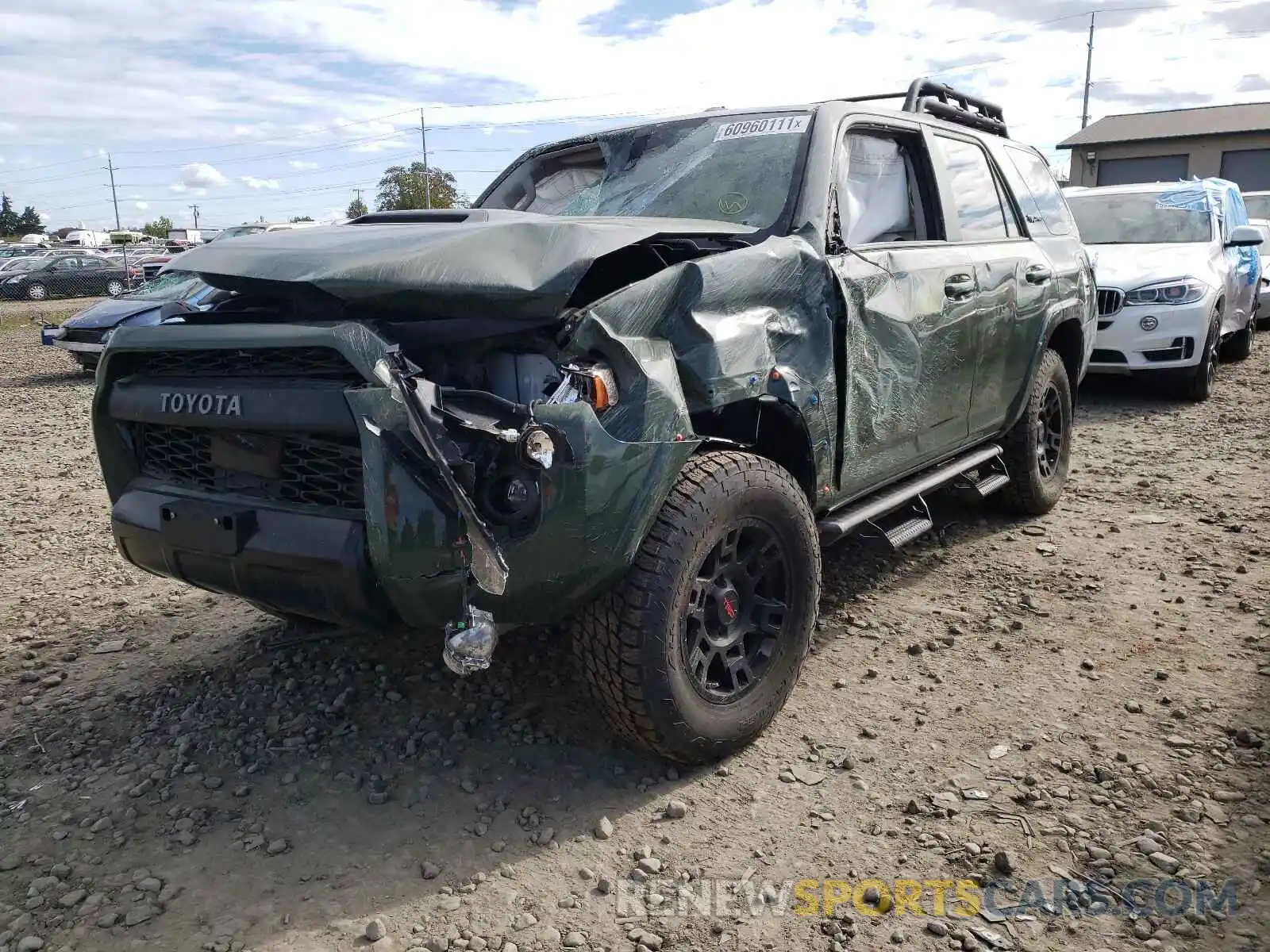 2 Photograph of a damaged car JTEBU5JR3L5786595 TOYOTA 4RUNNER 2020