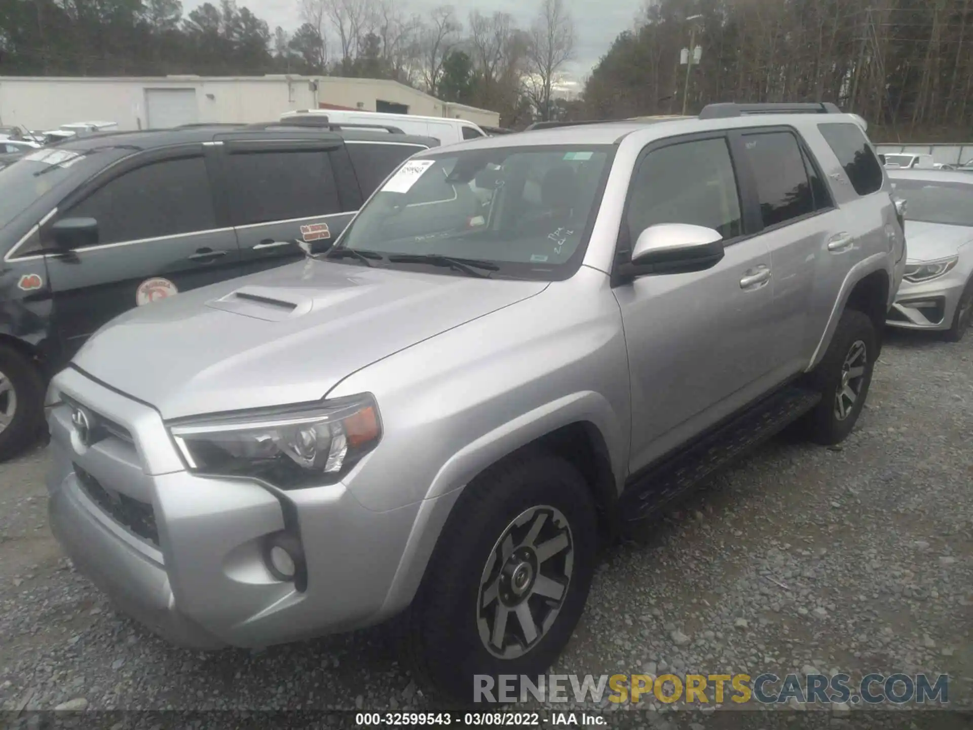 2 Photograph of a damaged car JTEBU5JR3L5787035 TOYOTA 4RUNNER 2020