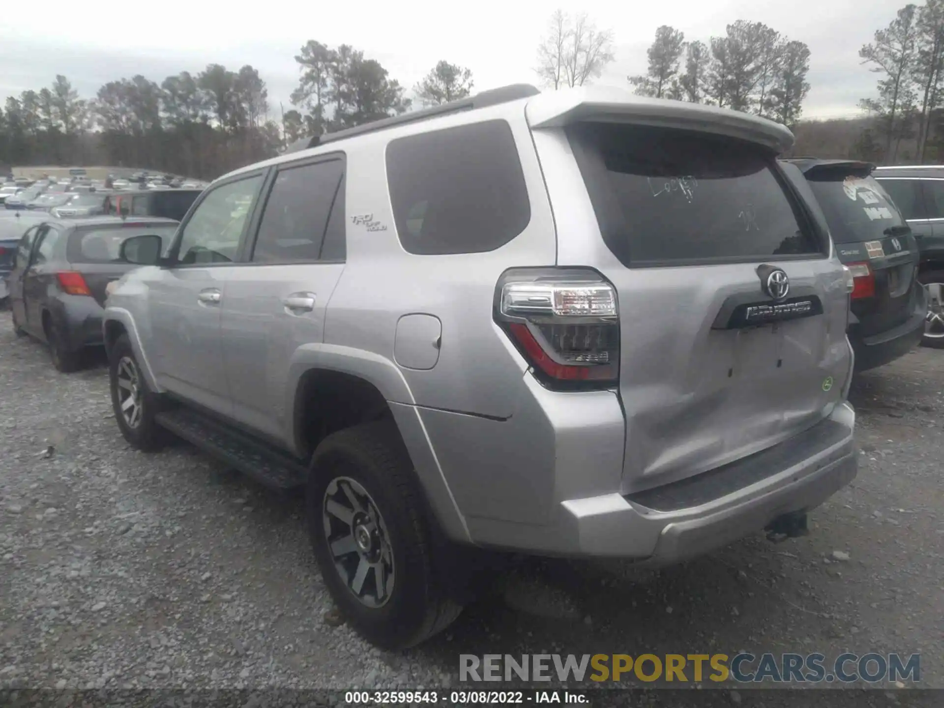 3 Photograph of a damaged car JTEBU5JR3L5787035 TOYOTA 4RUNNER 2020