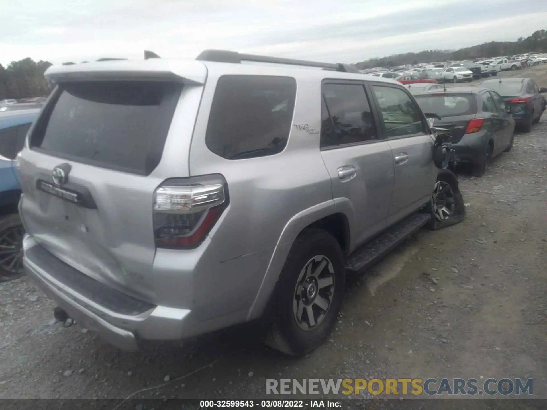 4 Photograph of a damaged car JTEBU5JR3L5787035 TOYOTA 4RUNNER 2020