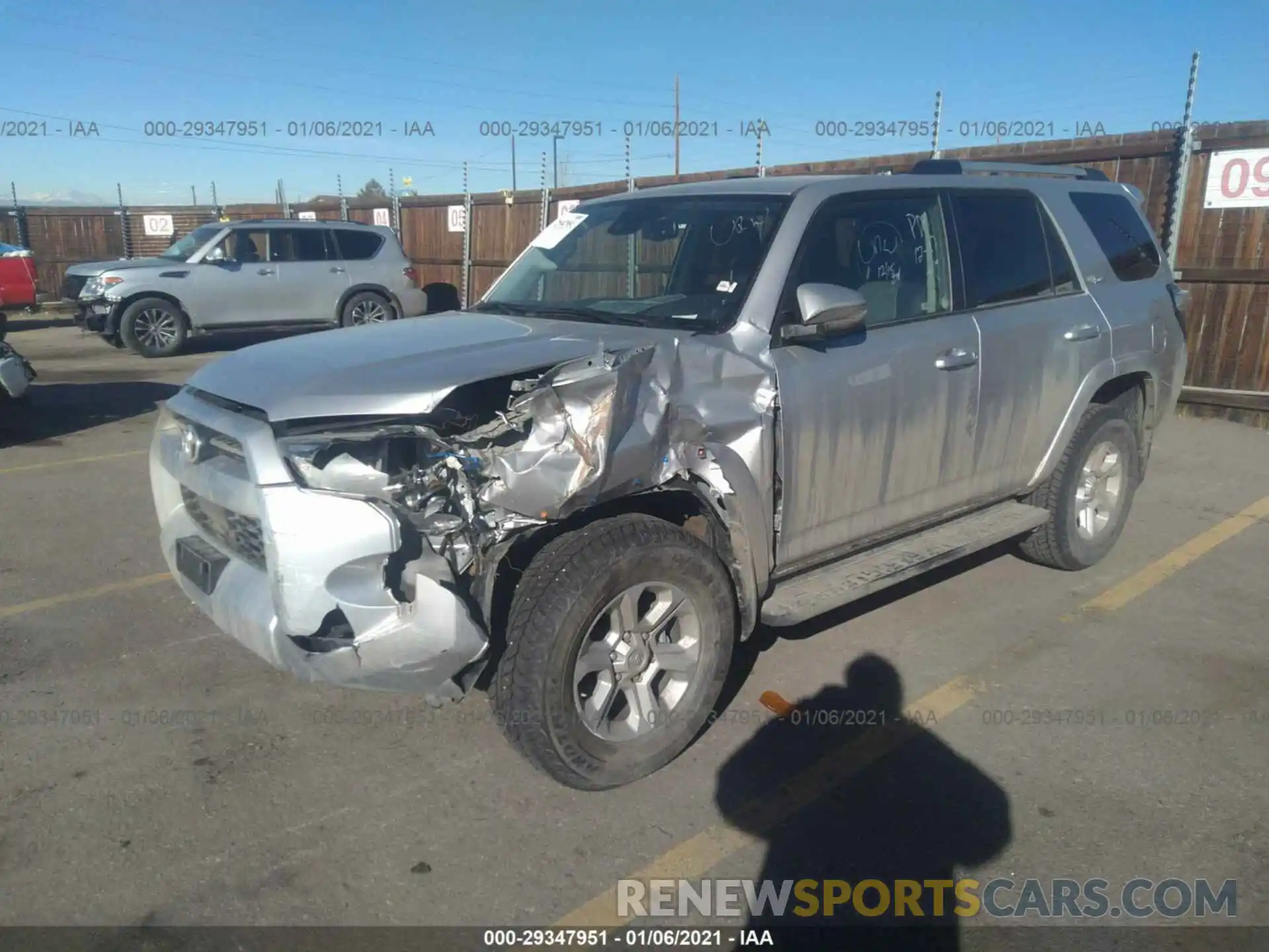 2 Photograph of a damaged car JTEBU5JR3L5787990 TOYOTA 4RUNNER 2020