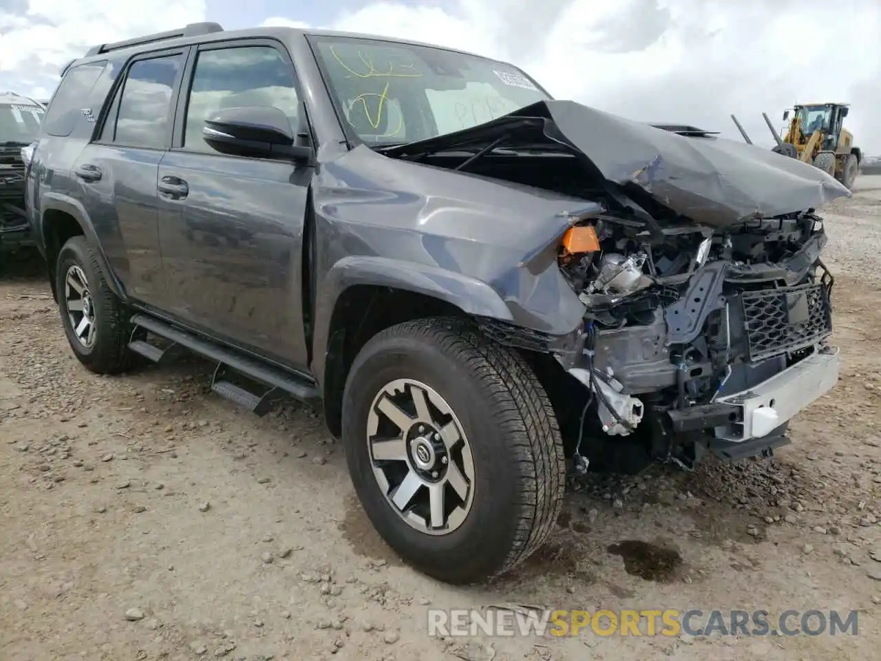 1 Photograph of a damaged car JTEBU5JR3L5789934 TOYOTA 4RUNNER 2020