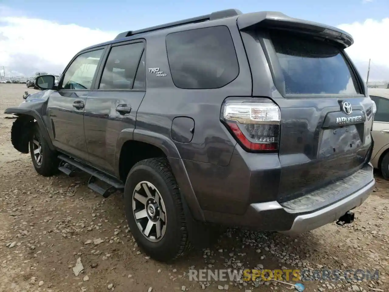 3 Photograph of a damaged car JTEBU5JR3L5789934 TOYOTA 4RUNNER 2020