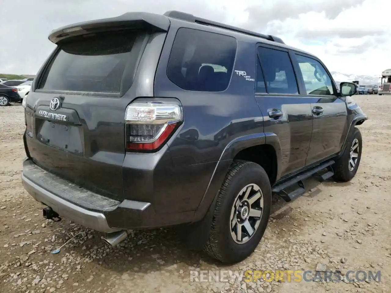 4 Фотография поврежденного автомобиля JTEBU5JR3L5789934 TOYOTA 4RUNNER 2020