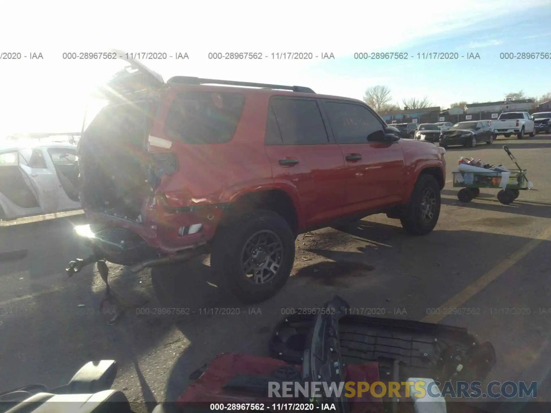 4 Photograph of a damaged car JTEBU5JR3L5789979 TOYOTA 4RUNNER 2020