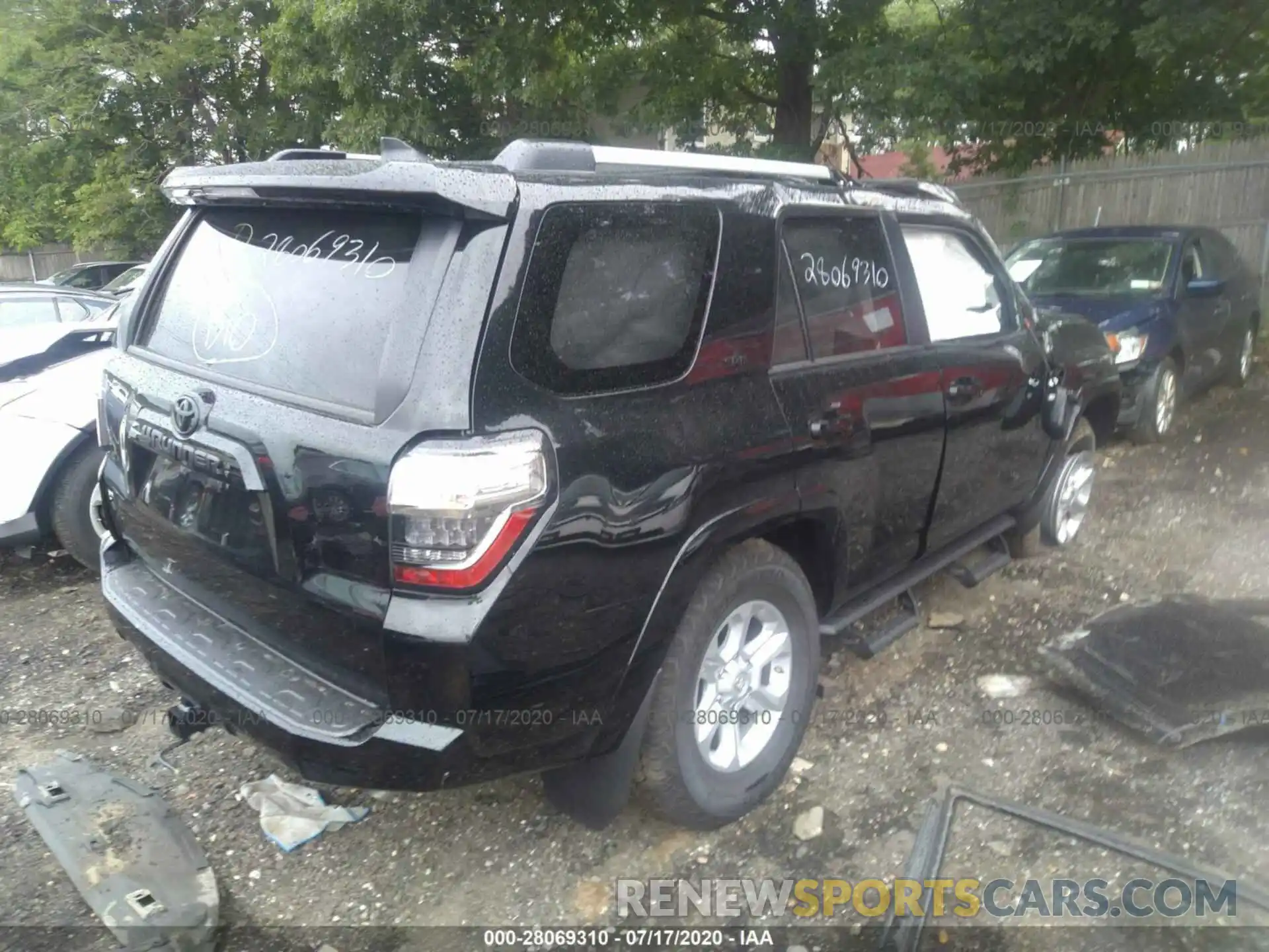 4 Фотография поврежденного автомобиля JTEBU5JR3L5791683 TOYOTA 4RUNNER 2020