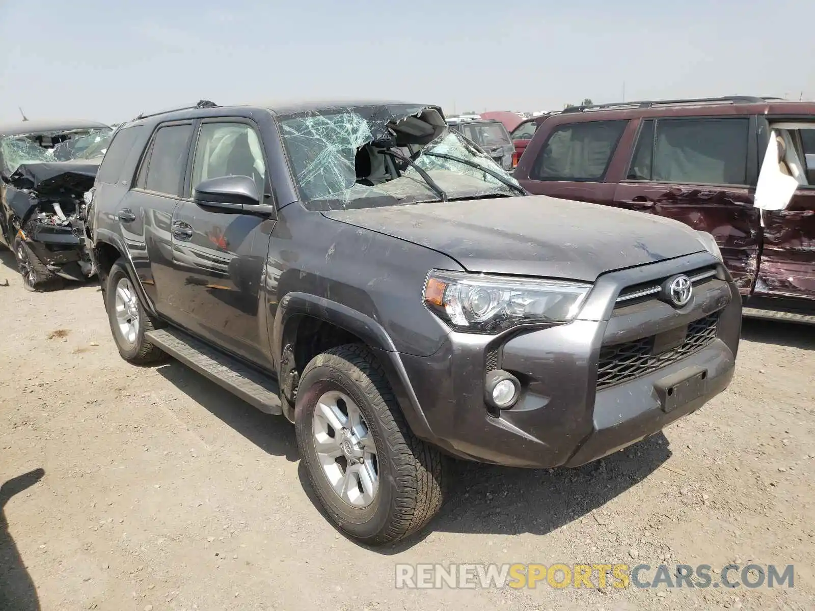 1 Фотография поврежденного автомобиля JTEBU5JR3L5792610 TOYOTA 4RUNNER 2020