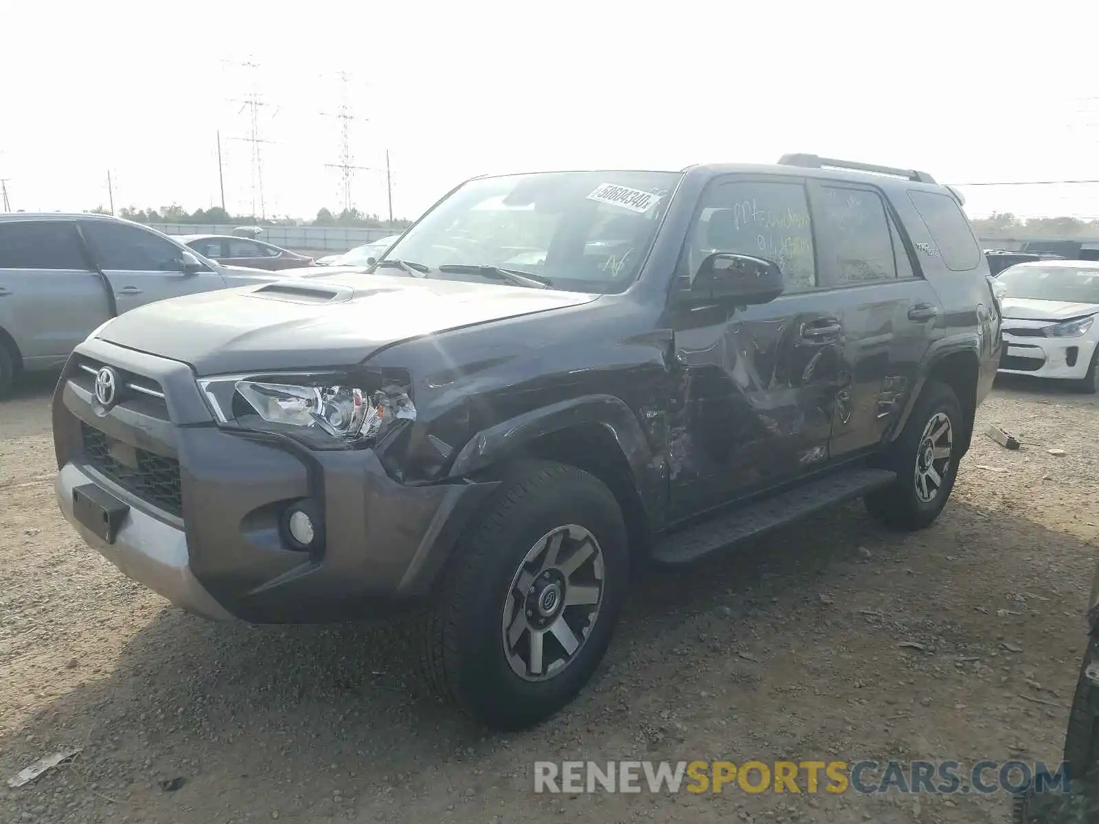 2 Photograph of a damaged car JTEBU5JR3L5792980 TOYOTA 4RUNNER 2020