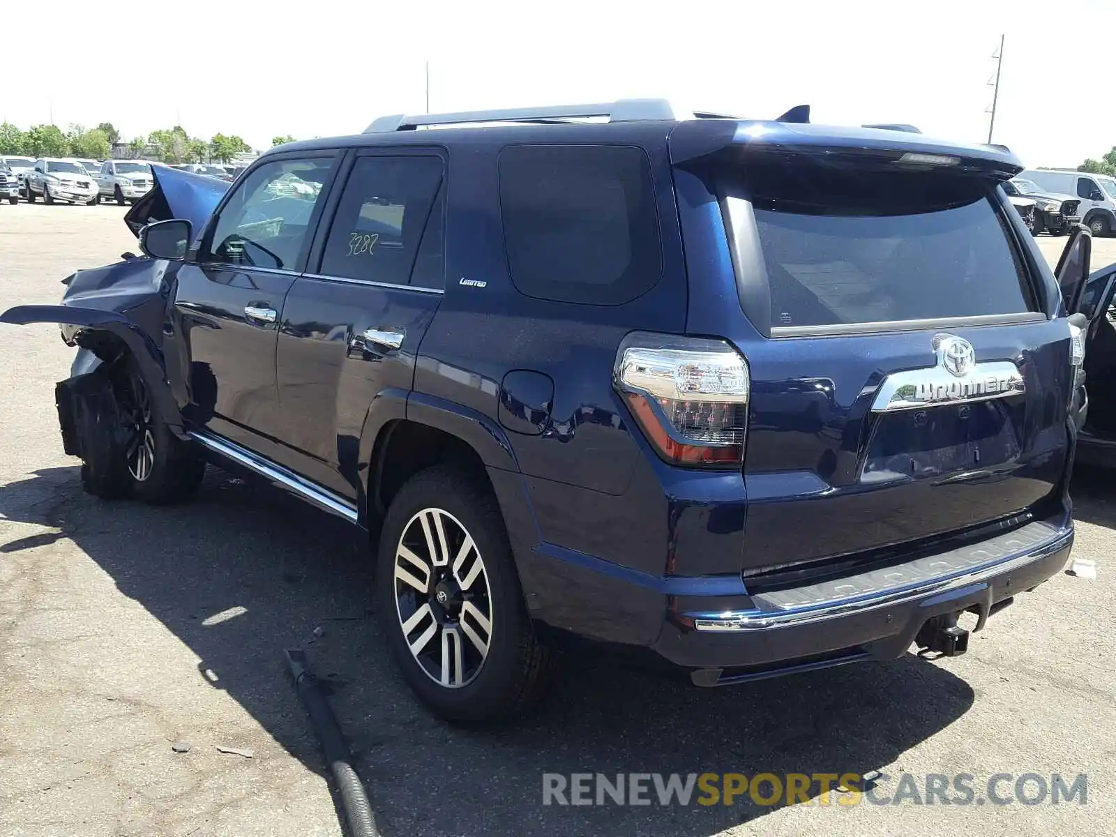 3 Photograph of a damaged car JTEBU5JR3L5793191 TOYOTA 4RUNNER 2020