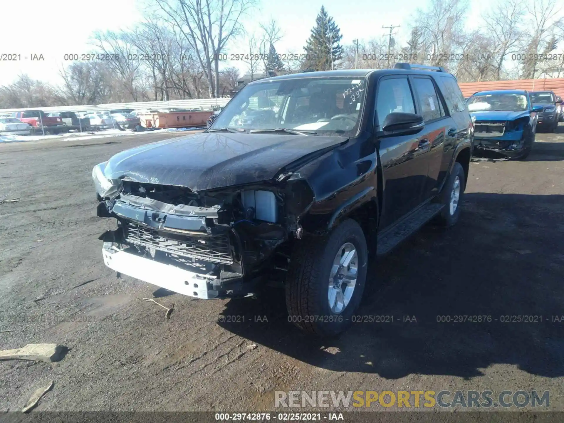 2 Photograph of a damaged car JTEBU5JR3L5796463 TOYOTA 4RUNNER 2020