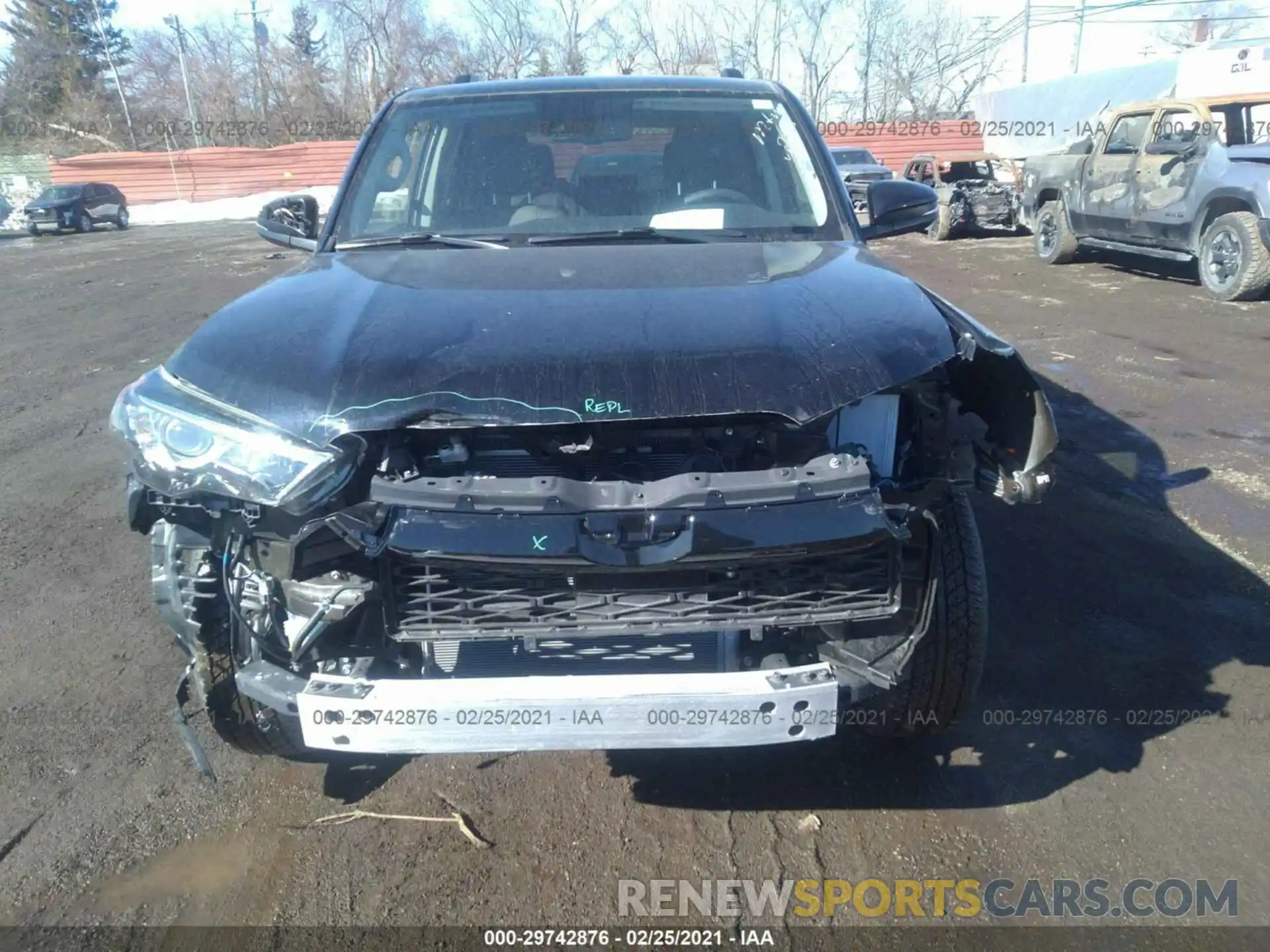 6 Photograph of a damaged car JTEBU5JR3L5796463 TOYOTA 4RUNNER 2020