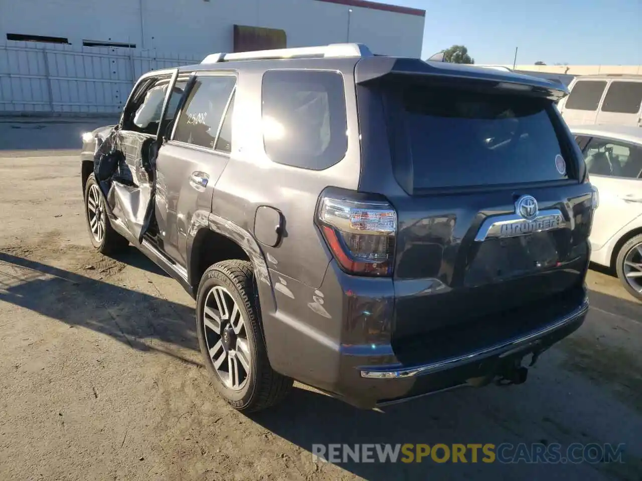 3 Photograph of a damaged car JTEBU5JR3L5797628 TOYOTA 4RUNNER 2020