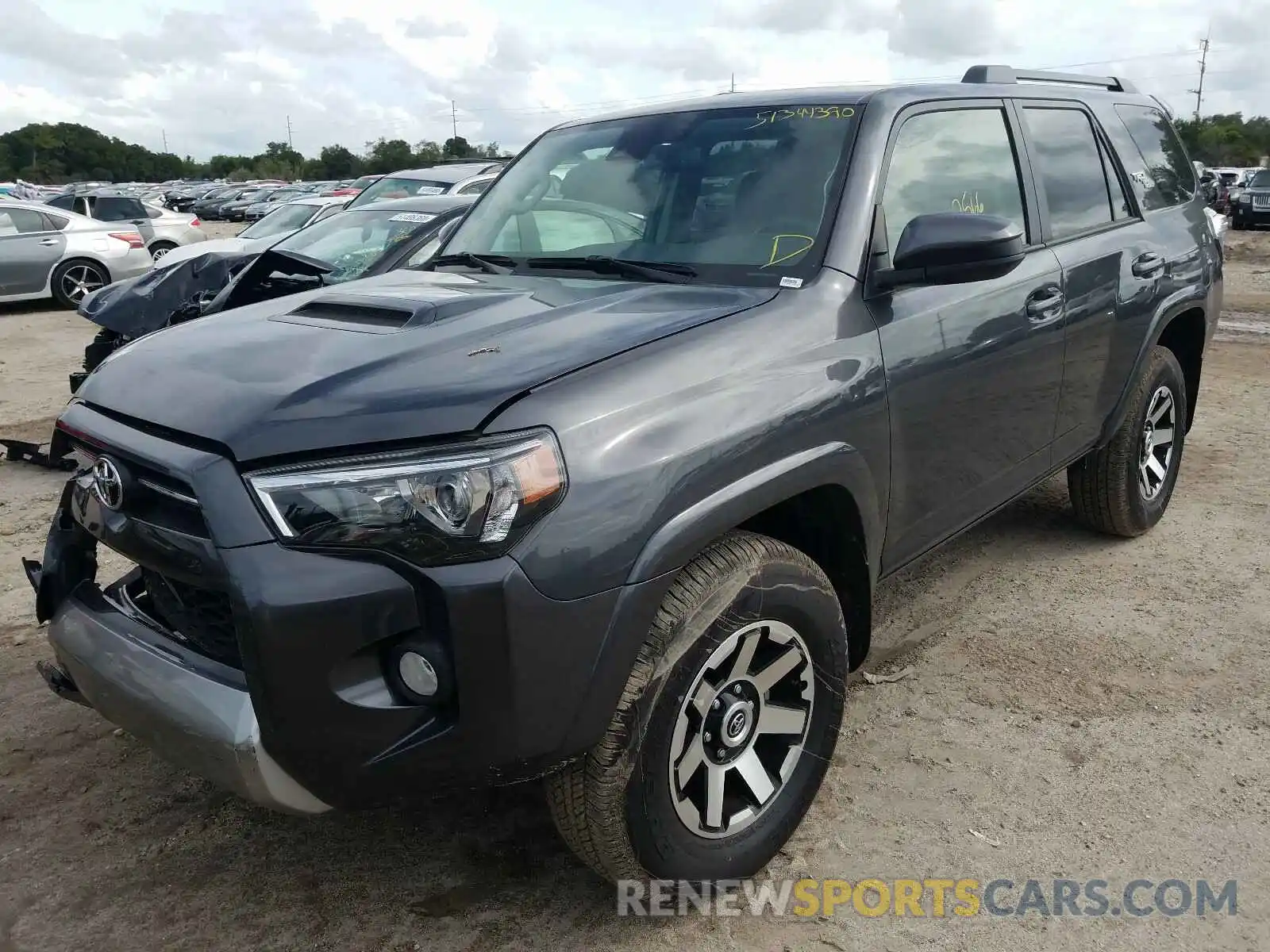 2 Photograph of a damaged car JTEBU5JR3L5800186 TOYOTA 4RUNNER 2020