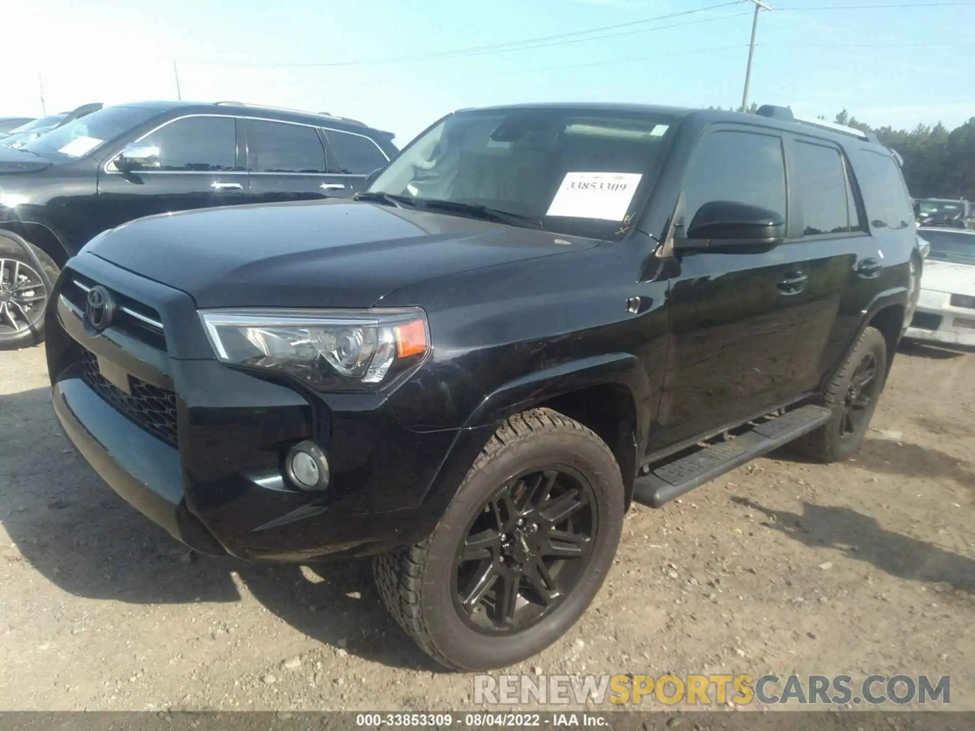 2 Фотография поврежденного автомобиля JTEBU5JR3L5813438 TOYOTA 4RUNNER 2020