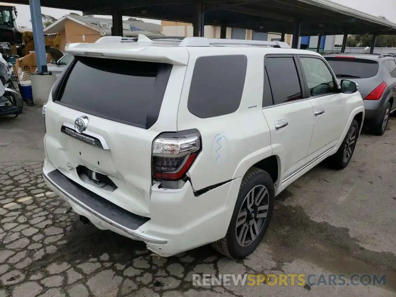 4 Фотография поврежденного автомобиля JTEBU5JR3L5814377 TOYOTA 4RUNNER 2020