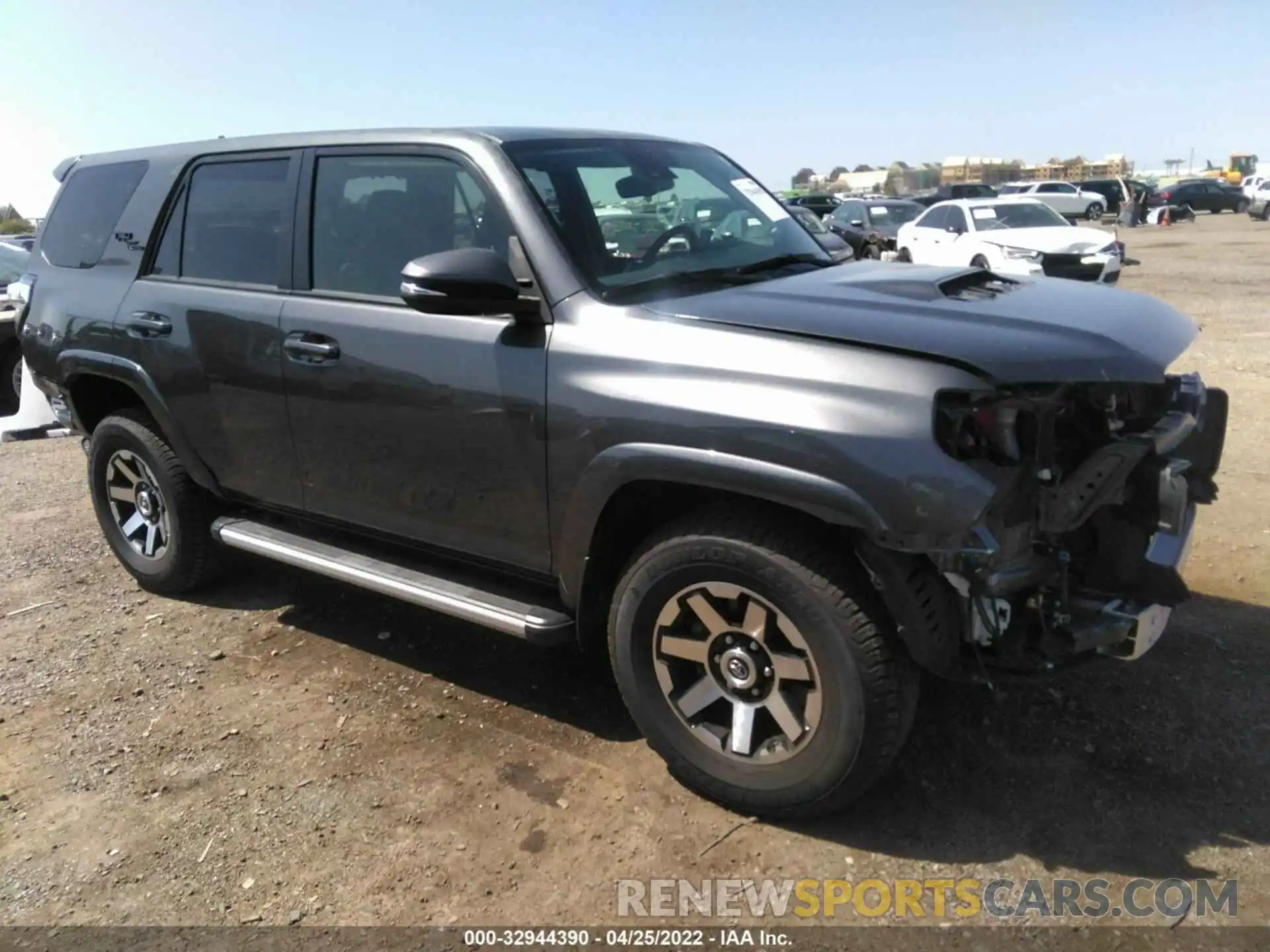 1 Photograph of a damaged car JTEBU5JR3L5818476 TOYOTA 4RUNNER 2020