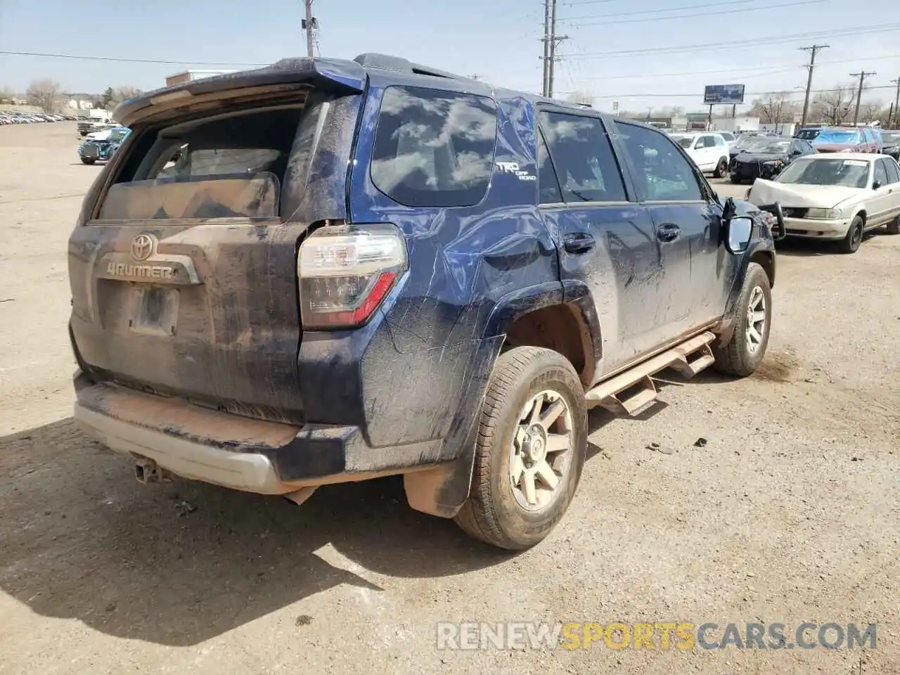 4 Фотография поврежденного автомобиля JTEBU5JR3L5824956 TOYOTA 4RUNNER 2020