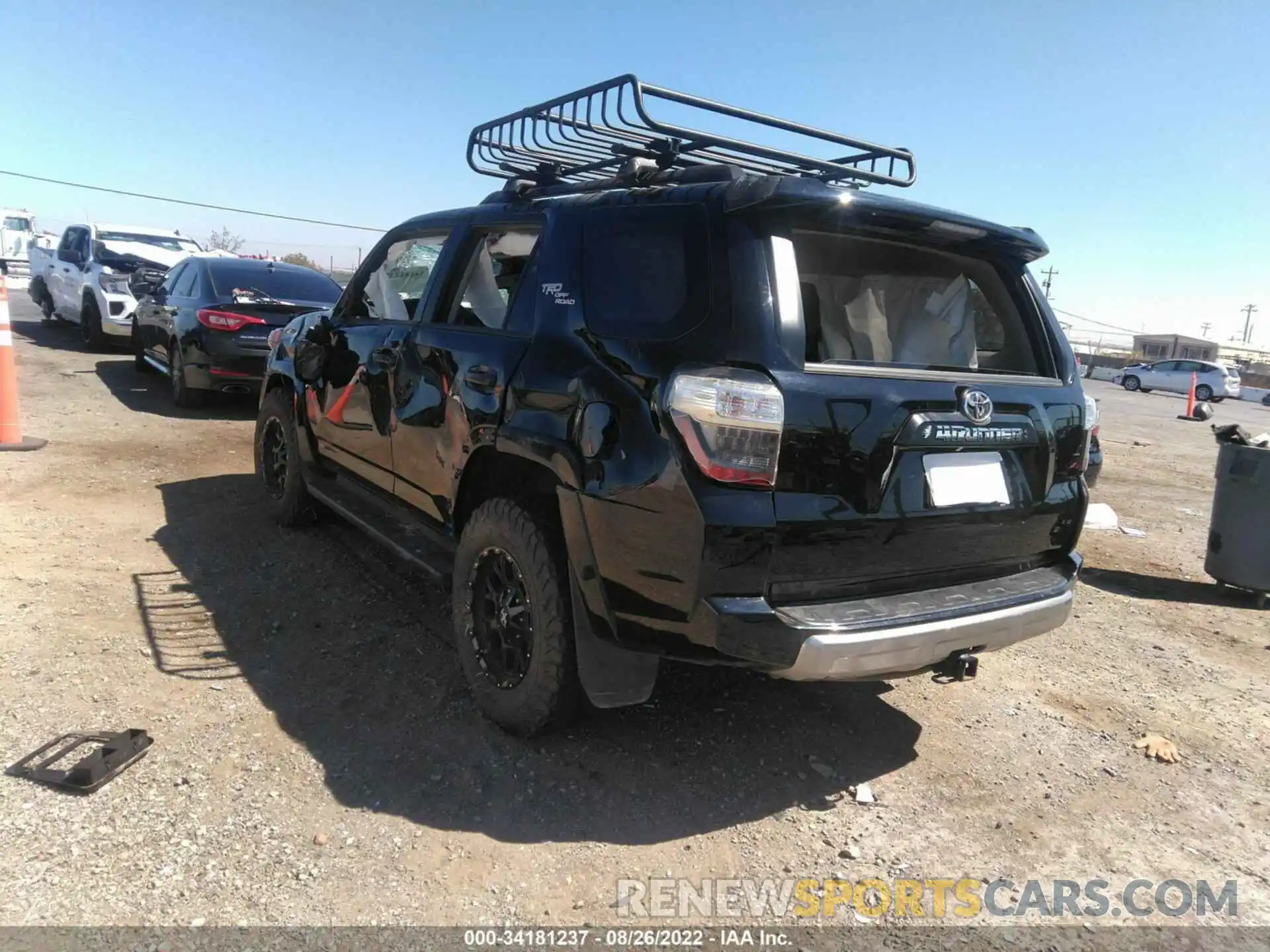 3 Photograph of a damaged car JTEBU5JR3L5828134 TOYOTA 4RUNNER 2020