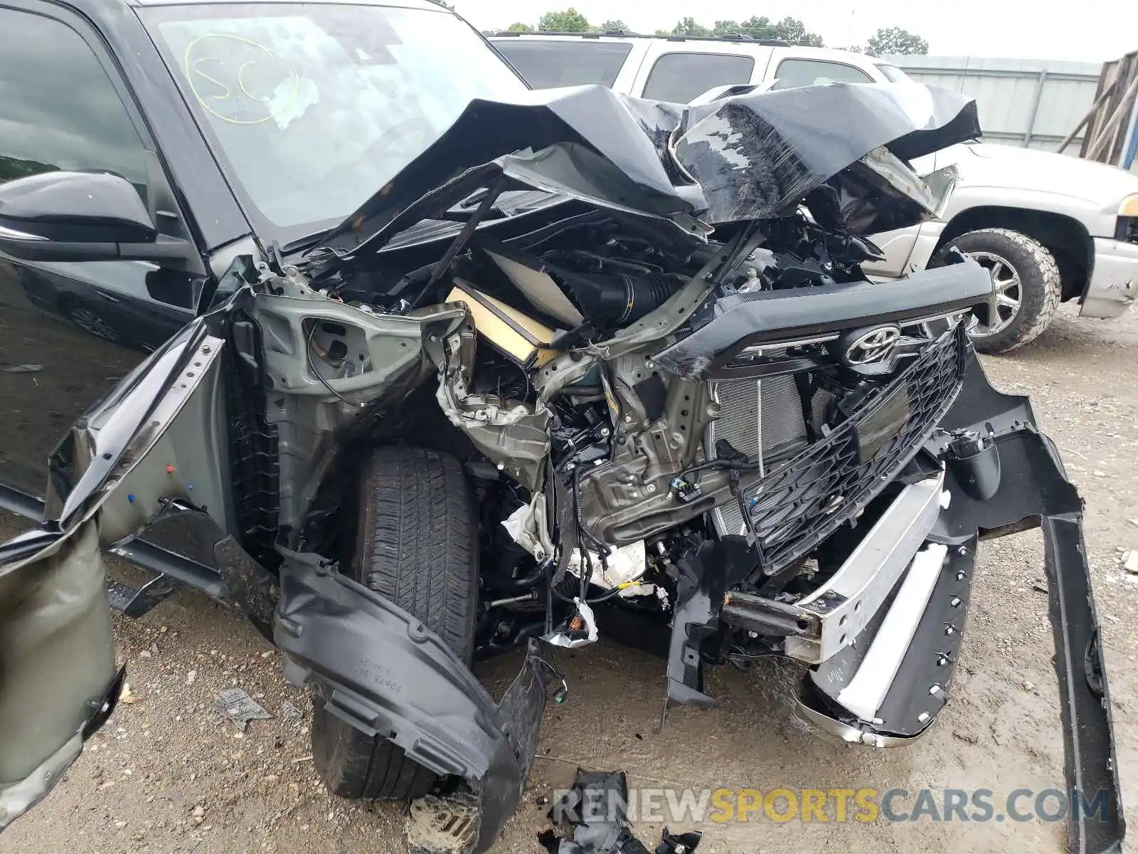 9 Photograph of a damaged car JTEBU5JR3L5828182 TOYOTA 4RUNNER 2020