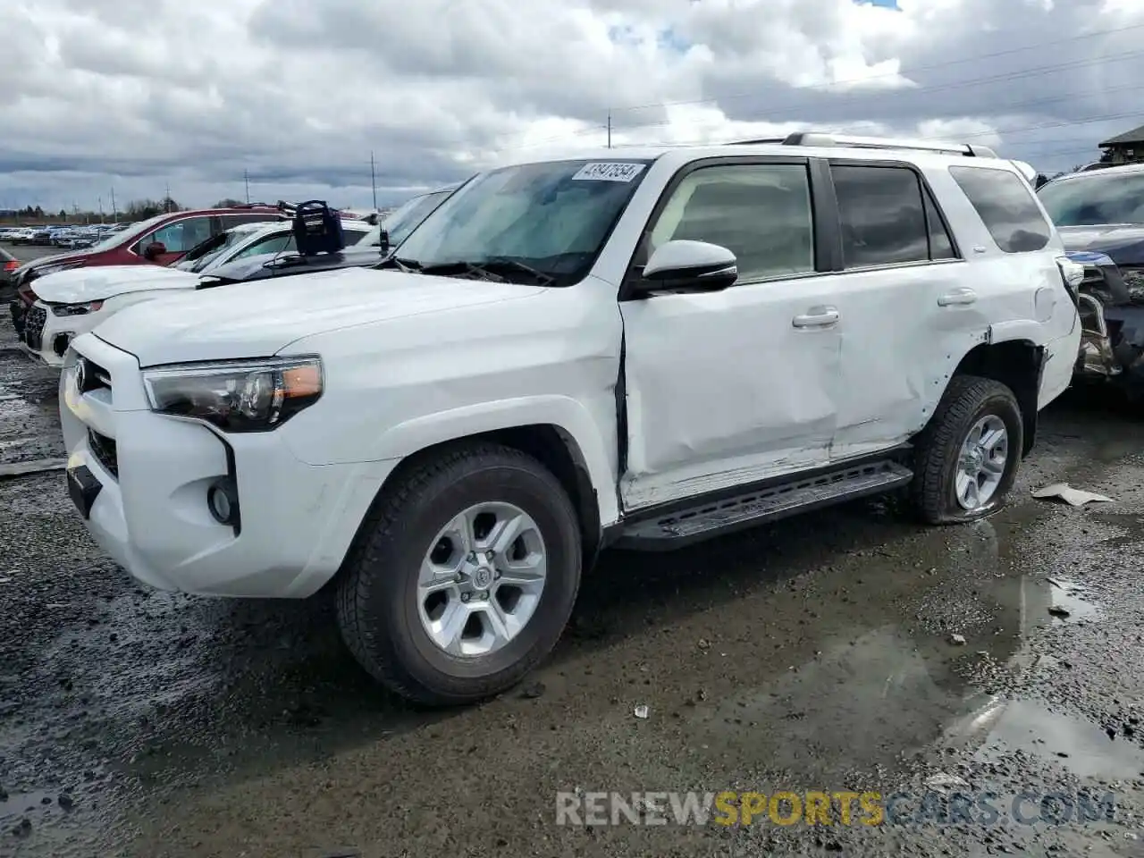 1 Photograph of a damaged car JTEBU5JR3L5833527 TOYOTA 4RUNNER 2020