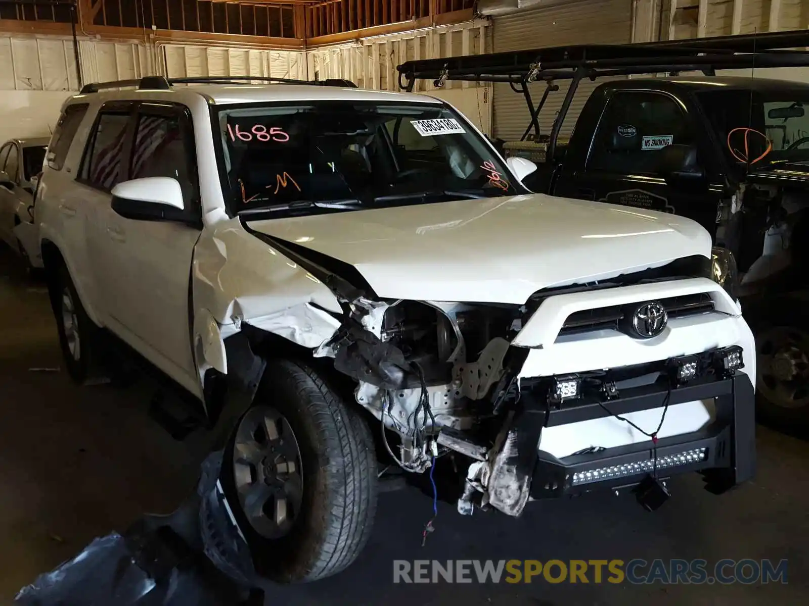 1 Photograph of a damaged car JTEBU5JR4L5742511 TOYOTA 4RUNNER 2020