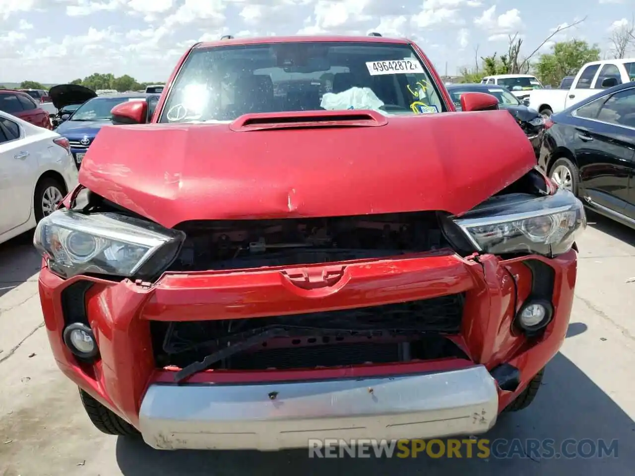 9 Photograph of a damaged car JTEBU5JR4L5743173 TOYOTA 4RUNNER 2020