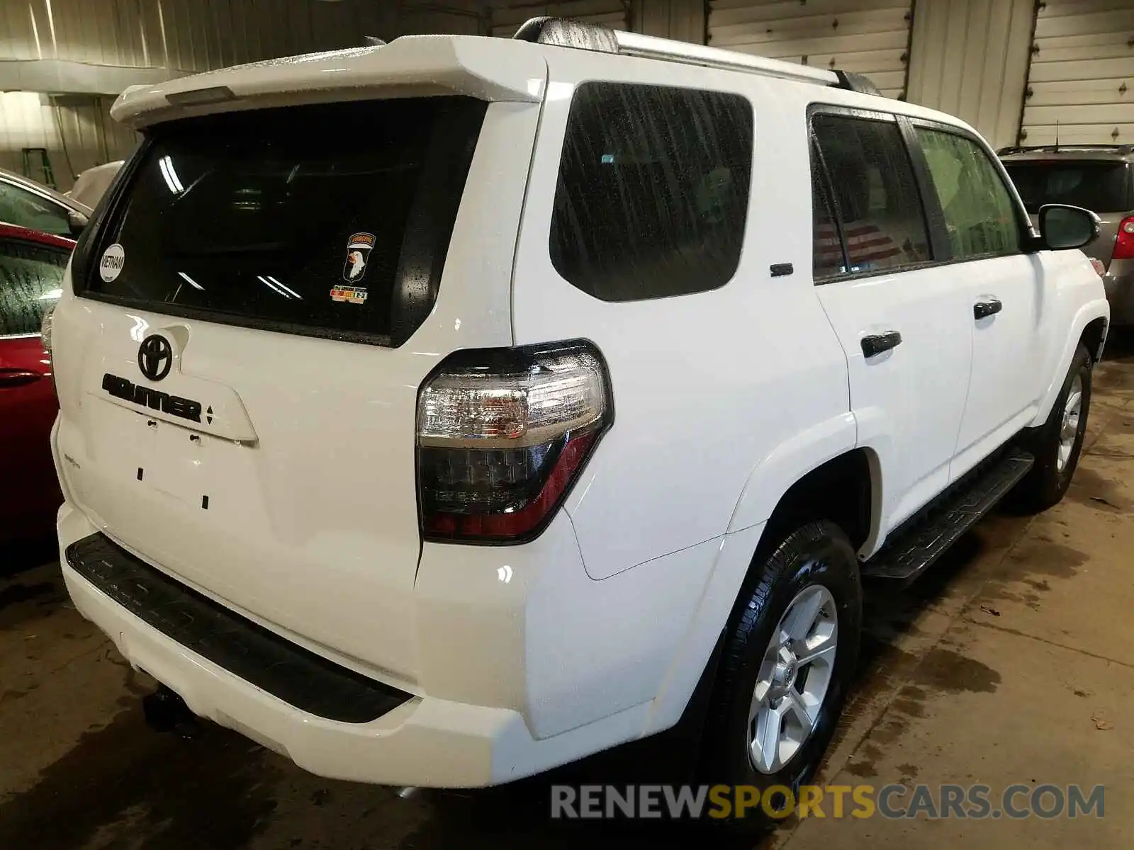 4 Photograph of a damaged car JTEBU5JR4L5743495 TOYOTA 4RUNNER 2020