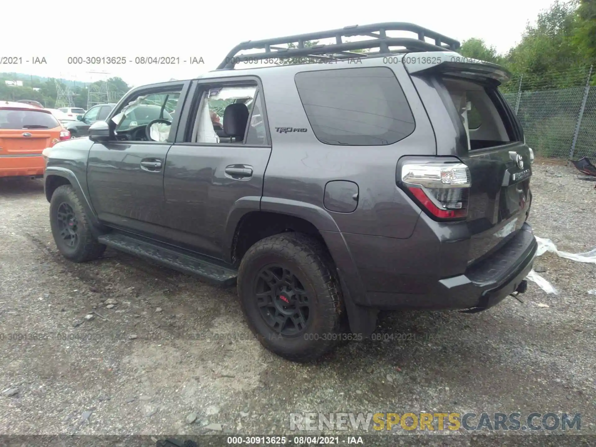 3 Photograph of a damaged car JTEBU5JR4L5744209 TOYOTA 4RUNNER 2020