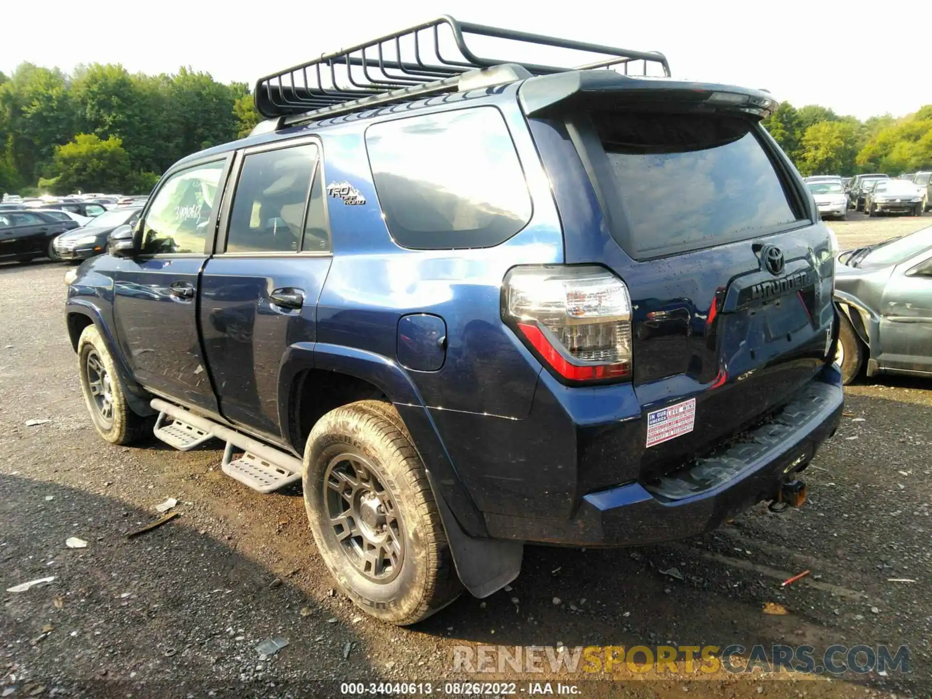 3 Фотография поврежденного автомобиля JTEBU5JR4L5748275 TOYOTA 4RUNNER 2020