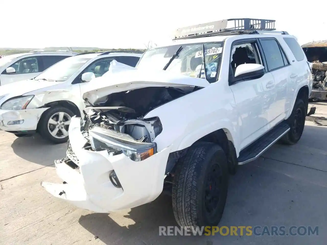 2 Photograph of a damaged car JTEBU5JR4L5749832 TOYOTA 4RUNNER 2020