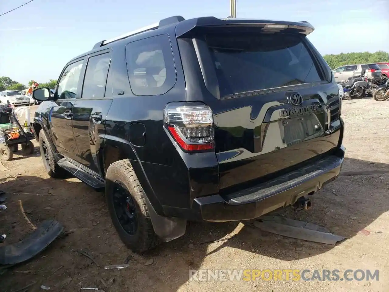 3 Photograph of a damaged car JTEBU5JR4L5752682 TOYOTA 4RUNNER 2020