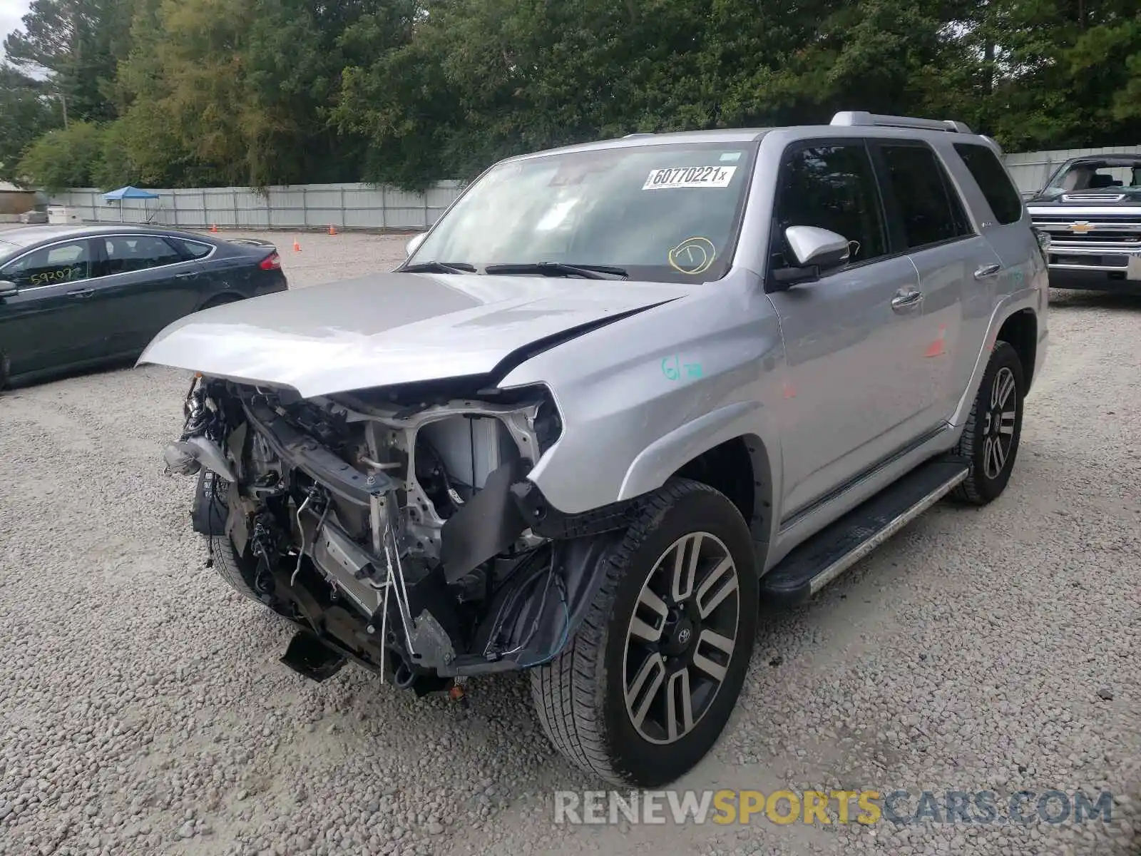 2 Photograph of a damaged car JTEBU5JR4L5753976 TOYOTA 4RUNNER 2020